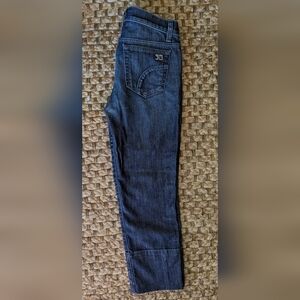 Joes Jeans Socialite Kicker Cropped Style Size 26 Perfect Summer Pants